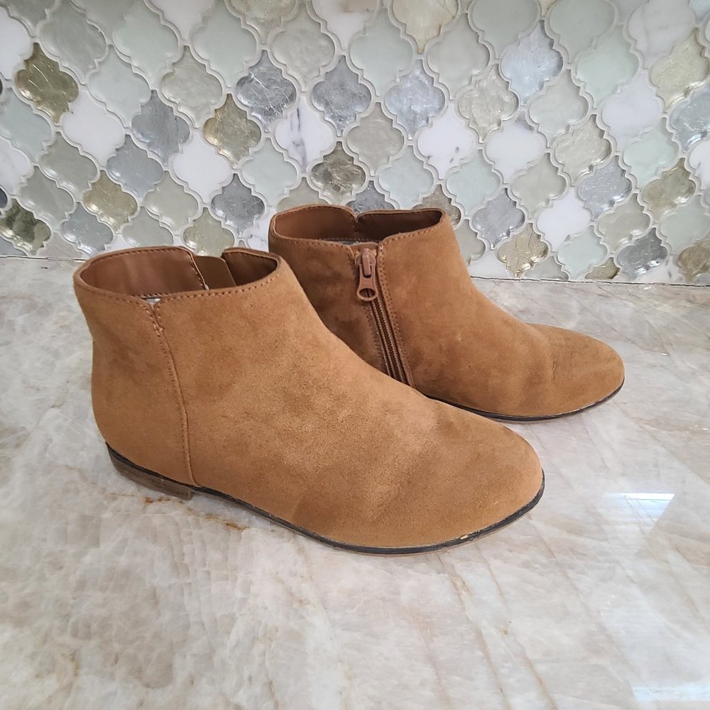 Cat & Jack Girls Suede Booties